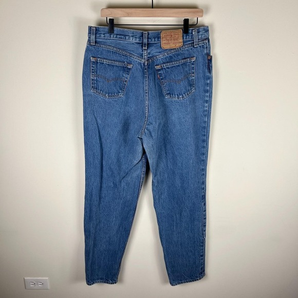 Vintage 80s Levi's 501XX Medium Wash Jeans Size 34 Waist 33" Inseam 31.5" - Picture 2 of 16